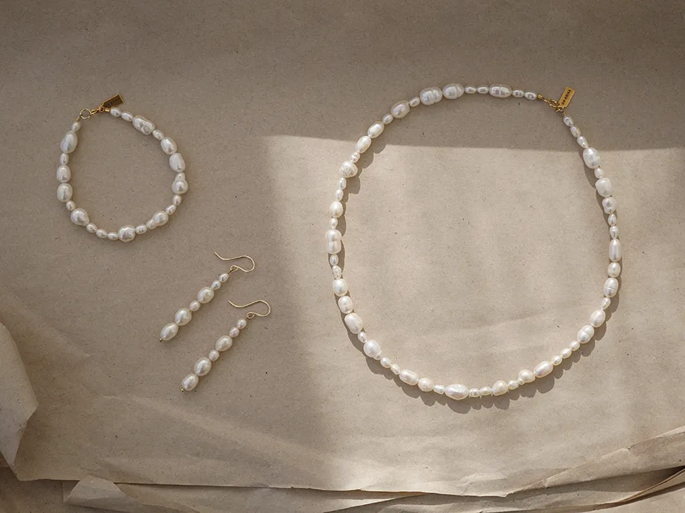 Perlenset Chia von Hand gefertigt aus echten Süßwasserperlen